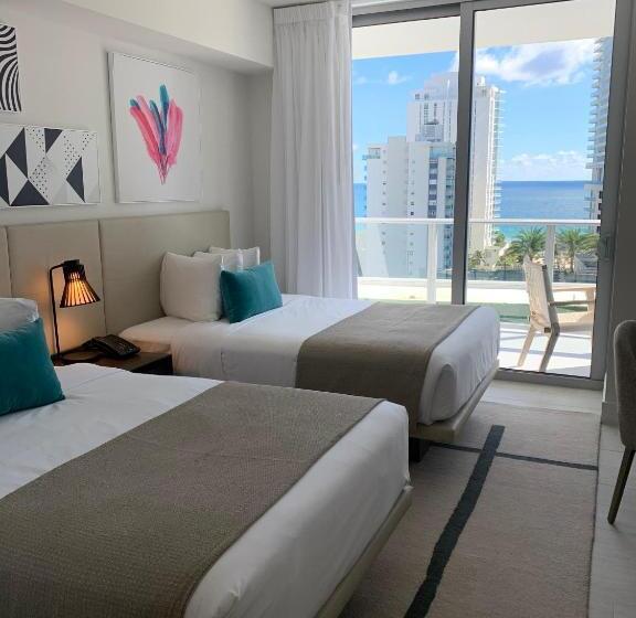 2 Bedrooms Suite Sea View, Hyde Beach House