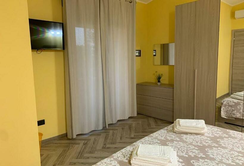 اتاق استاندارد با سرویس بهداشتی مشترک, Paradise Home