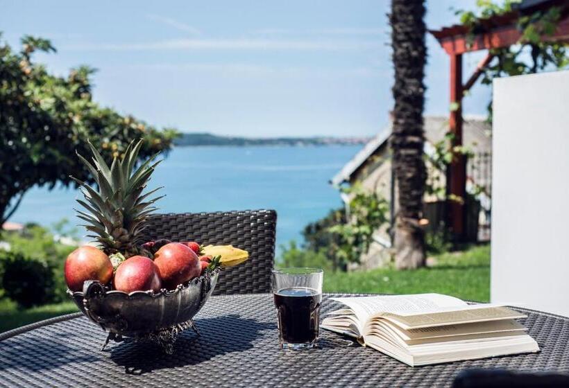 آپارتمان 1 خوابه با چشم‌انداز دریا, Villa Bellevue Portoroz Portorose