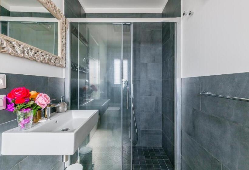 1 Bedroom Penthouse Apartment, Donnalucata Ospitalità Diffusa
