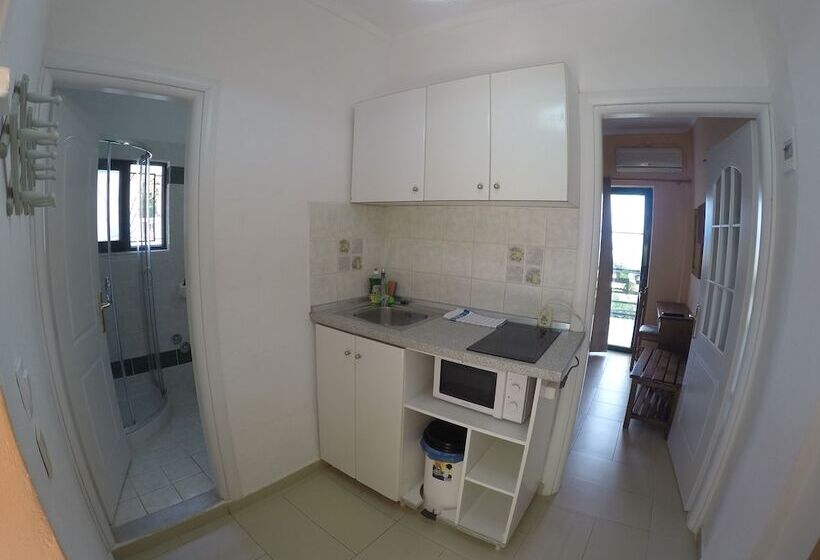 Семейные Апартаменты, Corfu Andromaches Holiday Apartments