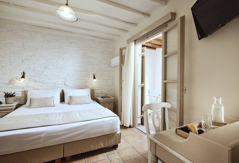 Семейный Номер, Naxos Magic Village