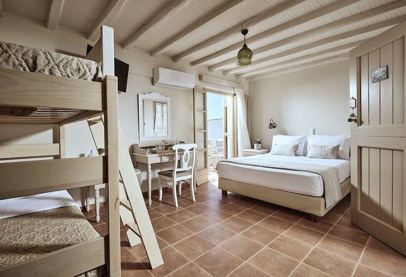 家庭间, Naxos Magic Village