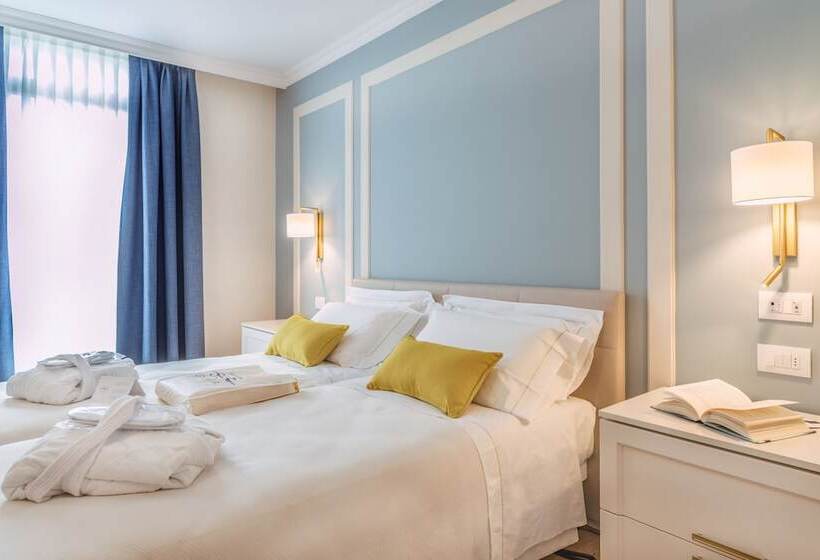 Номер Стандарт с Балконом, Sky Pool Hotel Sole Garda