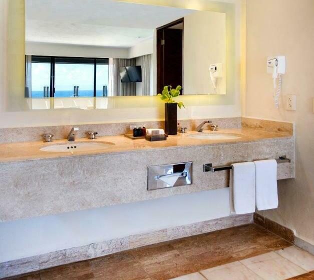 Familiesuite, Park Royal Beach Cancun  All Inclusive