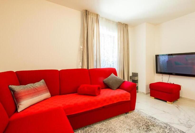 Апартаменты Deluxe 1 Спальня, Aparthotel Gimi