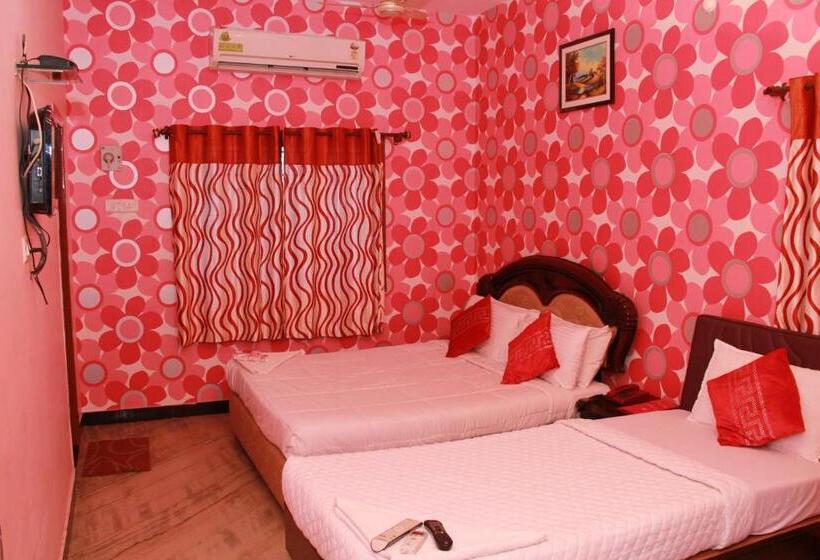 اتاق سوپریور سه تخته, Vaani Villa By Royal Stay