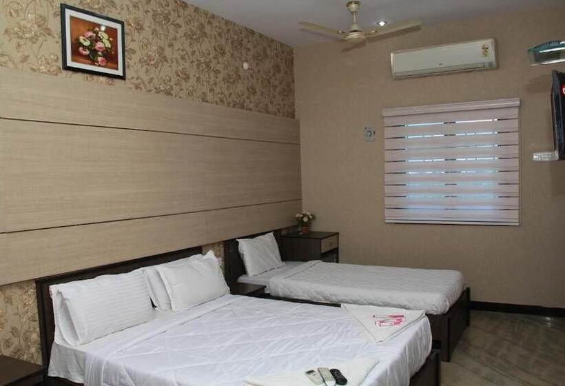 اتاق خانوادگی, Vaani Villa By Royal Stay