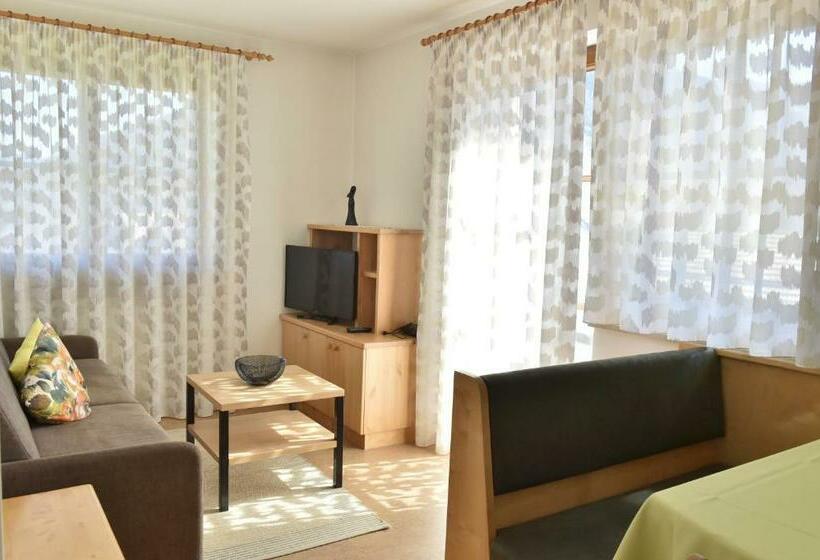 バルコニー付き１ベッドルームアパートメント, Appartements Lenzenhof