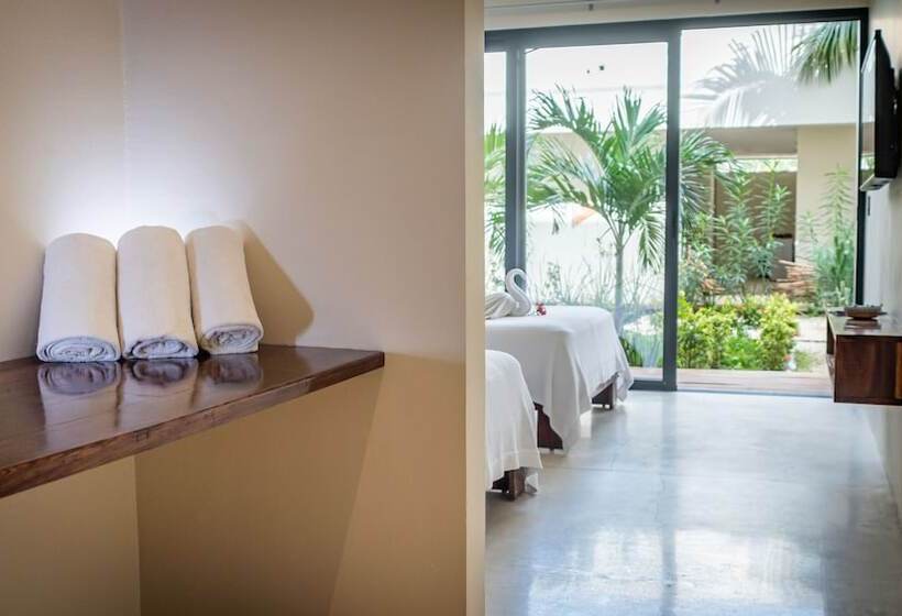 デラックスの４人部屋, Moonshine Tulum Hotel & Hostel