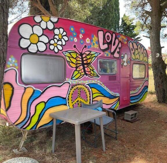 اتاق استاندارد, Hostel Trobenta In Oblak