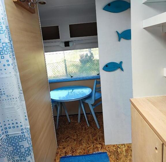 اتاق استاندارد, Hostel Trobenta In Oblak