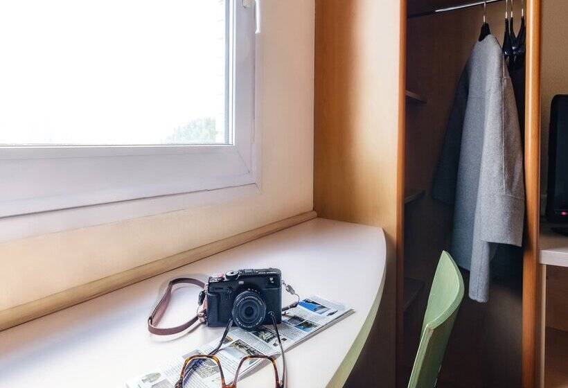Номер Стандарт, Ibis Madrid Alcorcon Tresaguas
