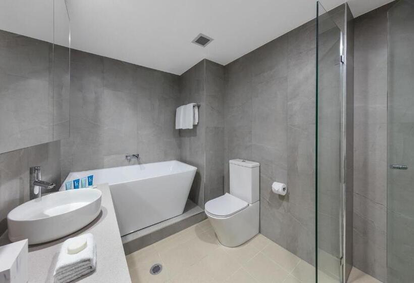 Люкс Deluxe 2 Спальни, Meriton Suites Bondi Junction