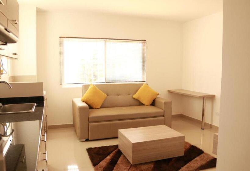 اتاق استاندارد سه نفره, Aparta Suites La Flora