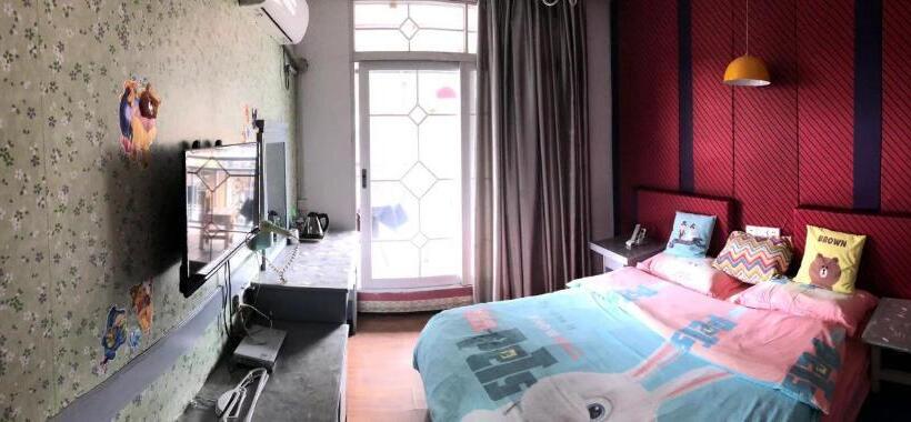 Номер Стандарт с Балконом, Climbers Inn Yangshuo