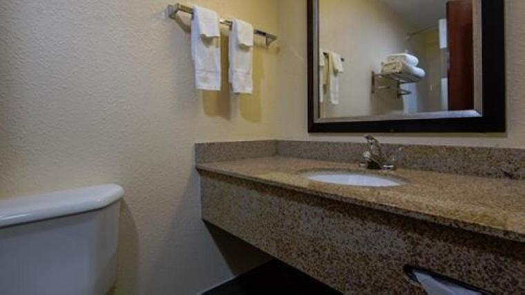 장애인을 위한 퀸사이즈 스탠다드 룸, Best Western Plus Huntersville