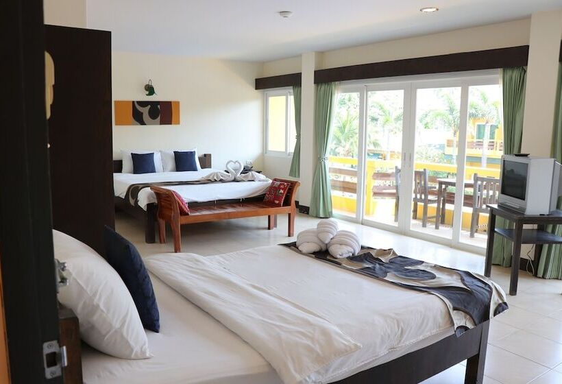 Семейный Номер, Bacchus Home Resort