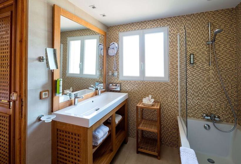 Семейный Номер, Best Western Premier Montfleuri