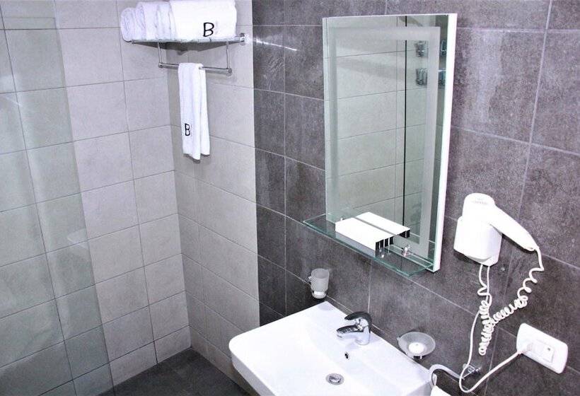 سوئیت خانواده 2 خوابه, Beverly Hotel Beirut