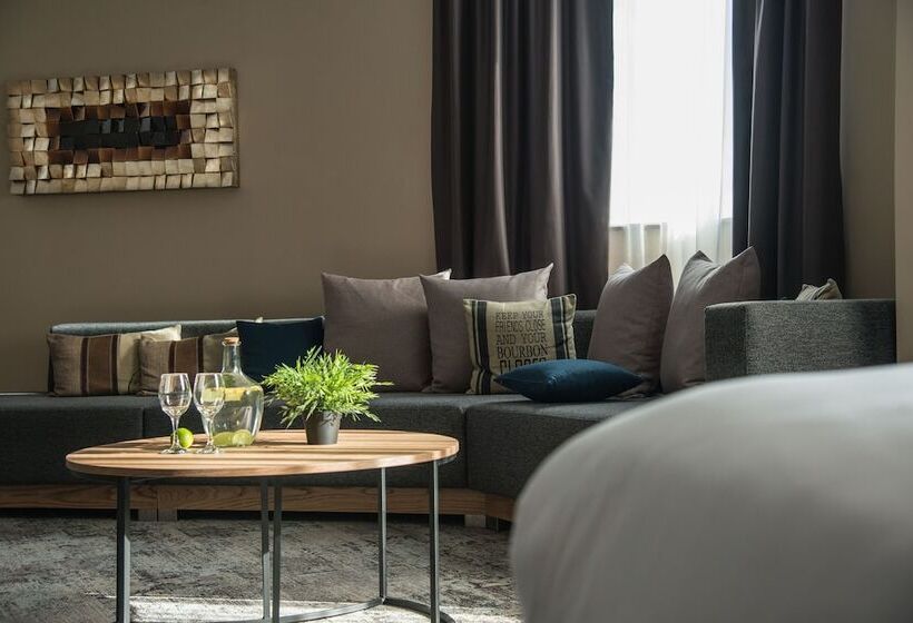 Президентский Люкс, Expo Sofia Hotel   Free Arrival Shuttle Bus   Free Parking   Free Compliments   Free Wi Fi