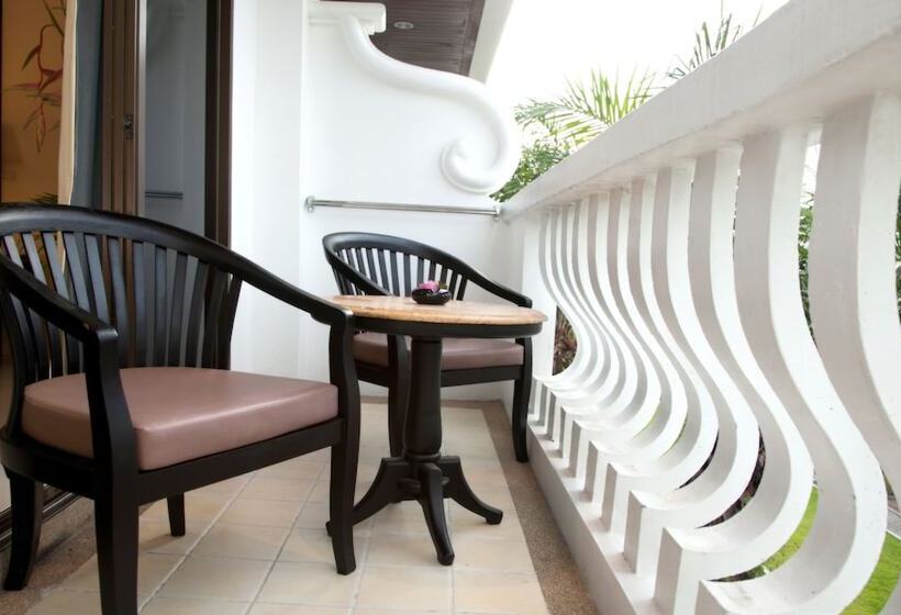 발코니 디럭스 룸, The Old Phuket   Karon Beach Resort   Sha Plus