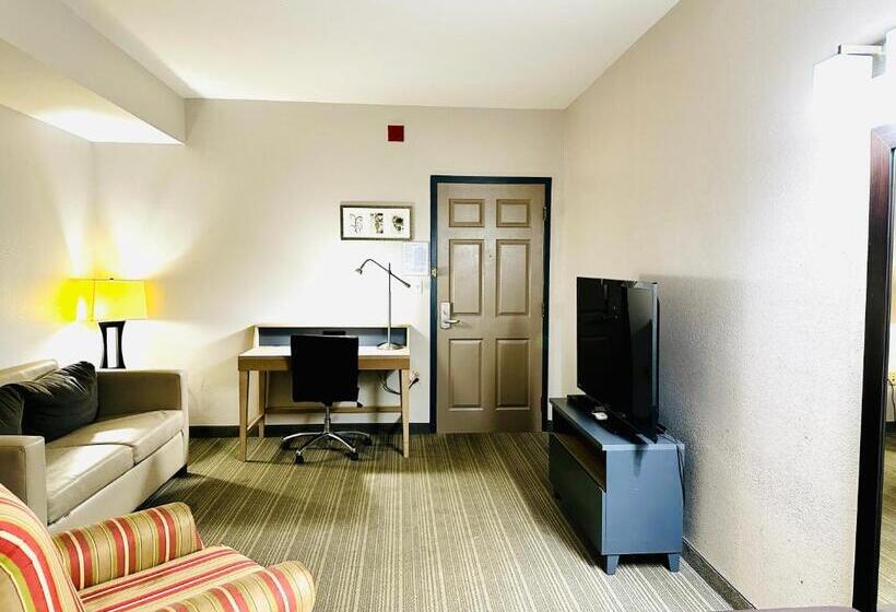 Familie Suite, Radiant Inn And Suites