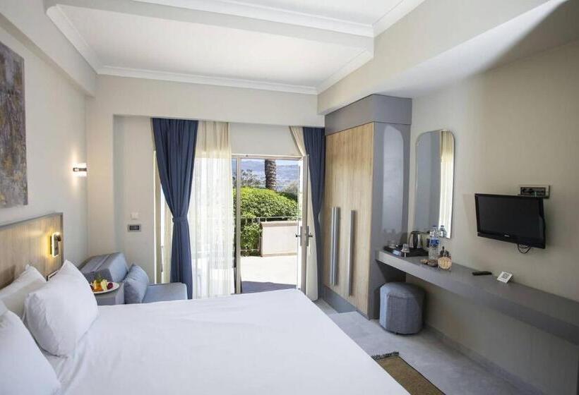 Номер Клуб, Yasmin Bodrum Resort