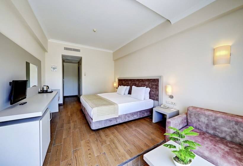 Номер Клуб, Yasmin Bodrum Resort