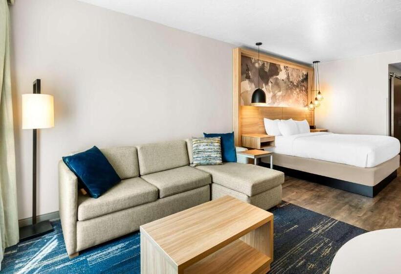 스위트 킹사이즈 침대, Best Western Plus Settlers Point