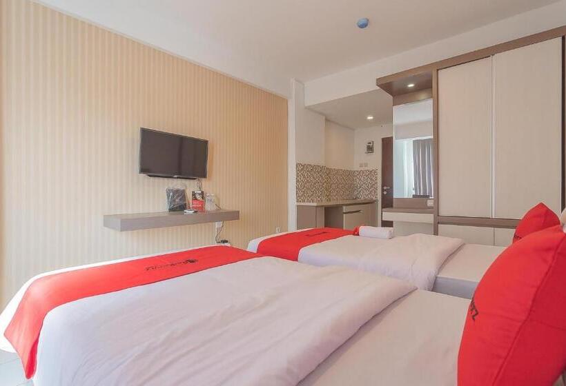 Номер Deluxe, Reddoorz Apartment @ Emerald Towers Bandung