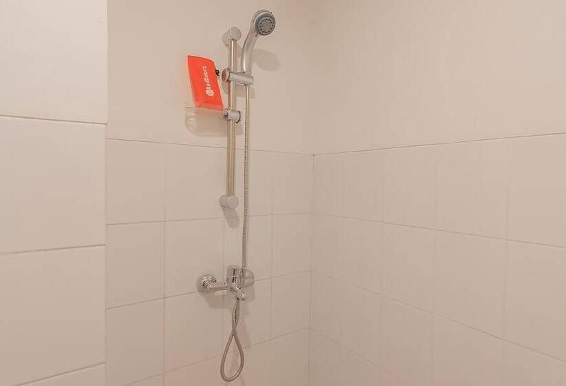 Номер Стандарт, Reddoorz Apartment @ Emerald Towers Bandung