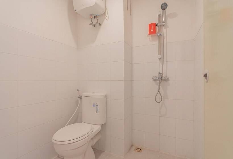 Номер Deluxe, Reddoorz Apartment @ Emerald Towers Bandung