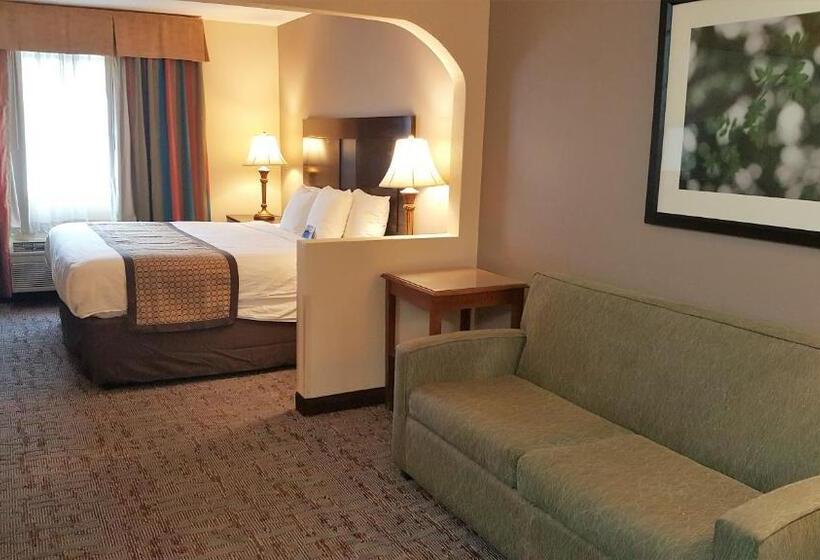 Люкс Deluxe Кровать Кинг, Baymont By Wyndham Belleville Airport Area Free Airport Shuttle
