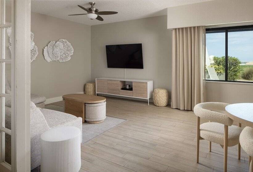 Люкс, Hilton Daytona Beach Oceanfront Resort