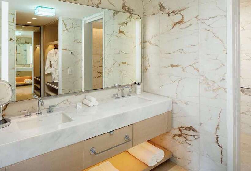Стандартный Номер Кровать Кинг, Hilton Daytona Beach Oceanfront Resort