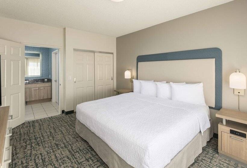 Svit, Homewood Suites By Hilton Miami Airport/blue Lagoon