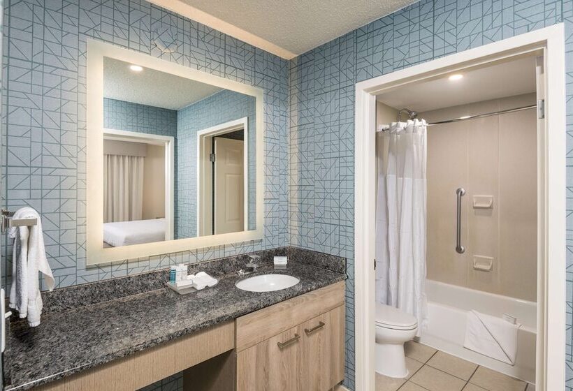 2 Sovrums Svit, Homewood Suites By Hilton Miami Airport/blue Lagoon