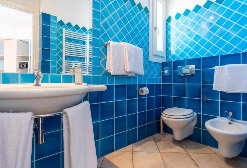 Номер Стандарт, Best Western Hotel Blumarea
