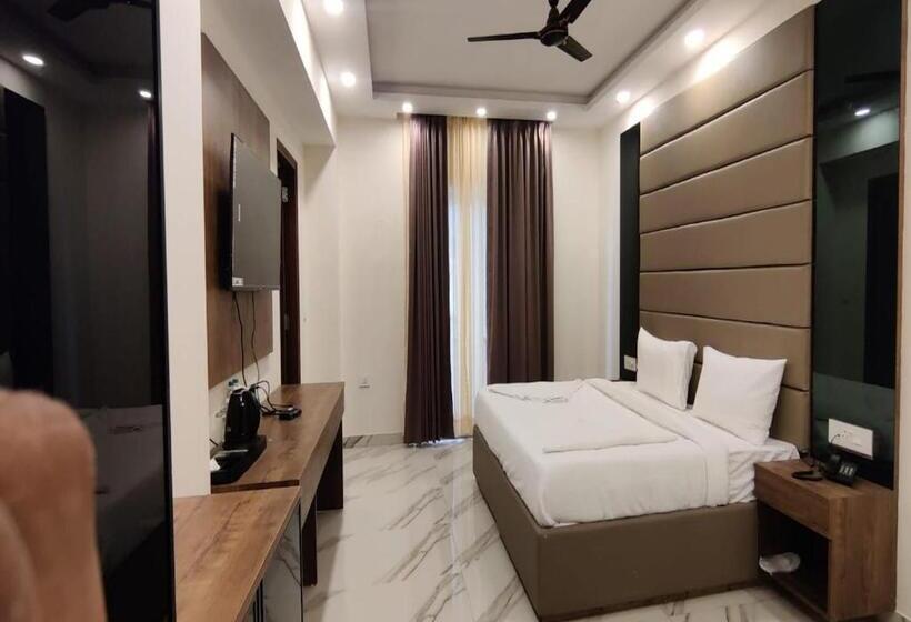 Номер Deluxe, Pk Boutique