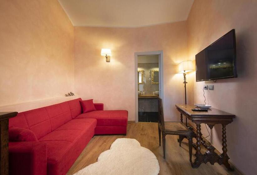 キングサイズベッドのスタンダードルーム, La Togata Hotellerie De Charme Relais Il Terrazzo