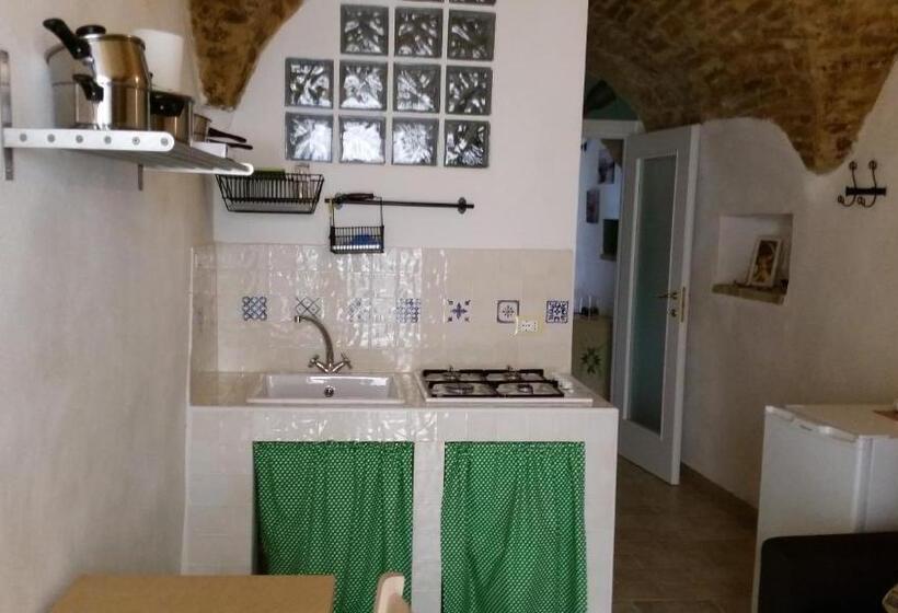 コンフォートトリプルルーム, B&b Santantonio