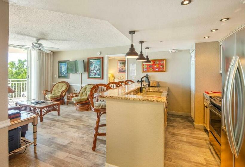 آپارتمان 2 خوابه, Sunrise Suites