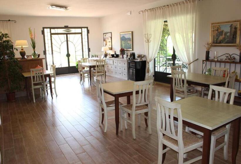 Трехместный Номер Стандарт Вид на Сад, Agriturismo Eucaliptus