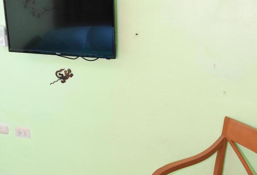 Standart Oda, Cancun Guest House 6
