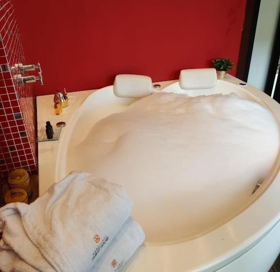 디럭스 자쿠지룸, Bombinhas Guest House
