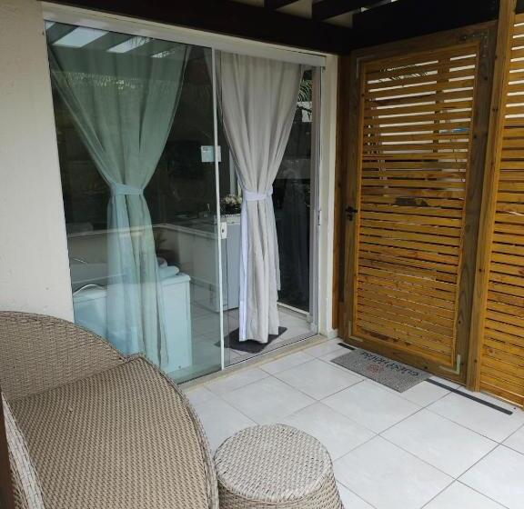 이그제큐티브 스위트, Bombinhas Guest House