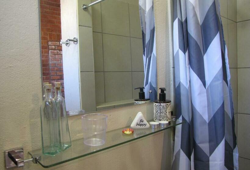 Номер Стандарт, Amani Guest House Clarens