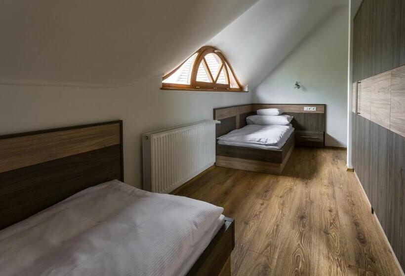 Quarto Familiar, Figula Vendégház