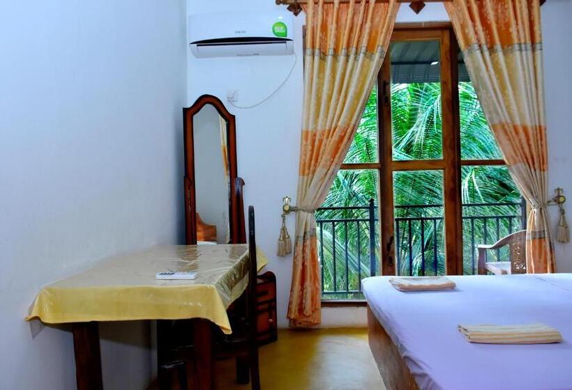 Номер Deluxe с Балконом, Splendid Lake View Safari Lodge